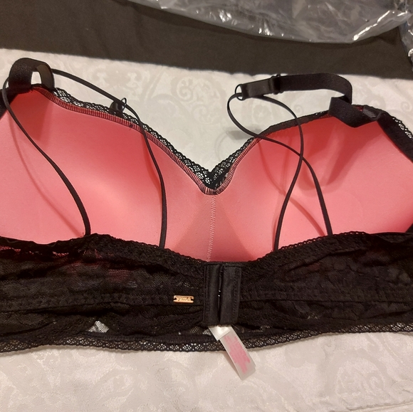 Never Worn Victoria's Secret bra wire free mild push up, black lace, hot pink - Picture 5 of 5